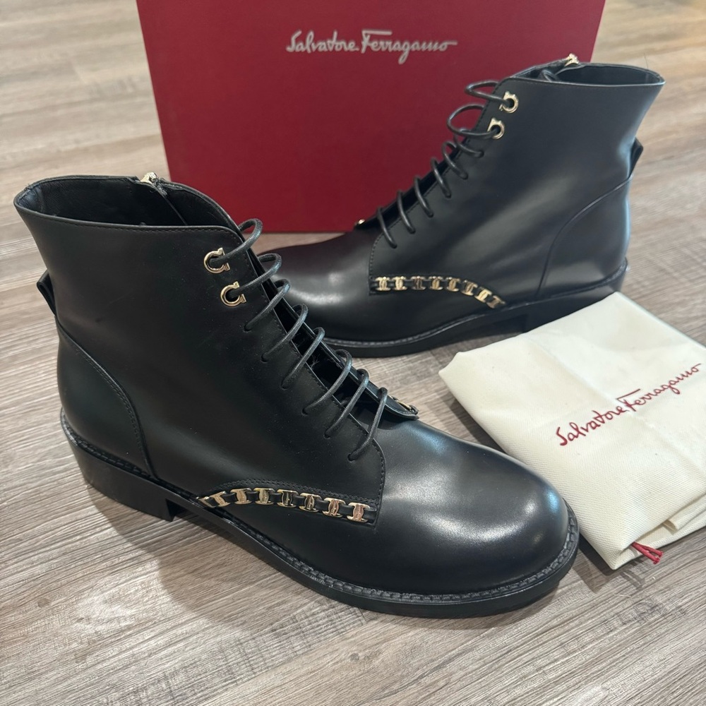 Salvatore Ferragamo Theodore Nero Leather Gold Chain Logo Detail Lace Up Boots